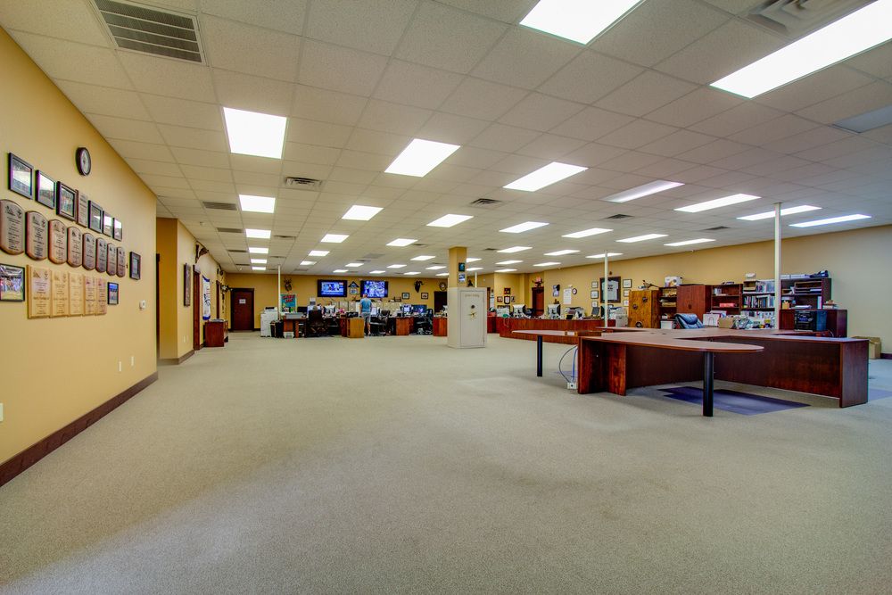 Industrial For Sale: 5655 S Interstate 35, New Braunfels, TX 78132